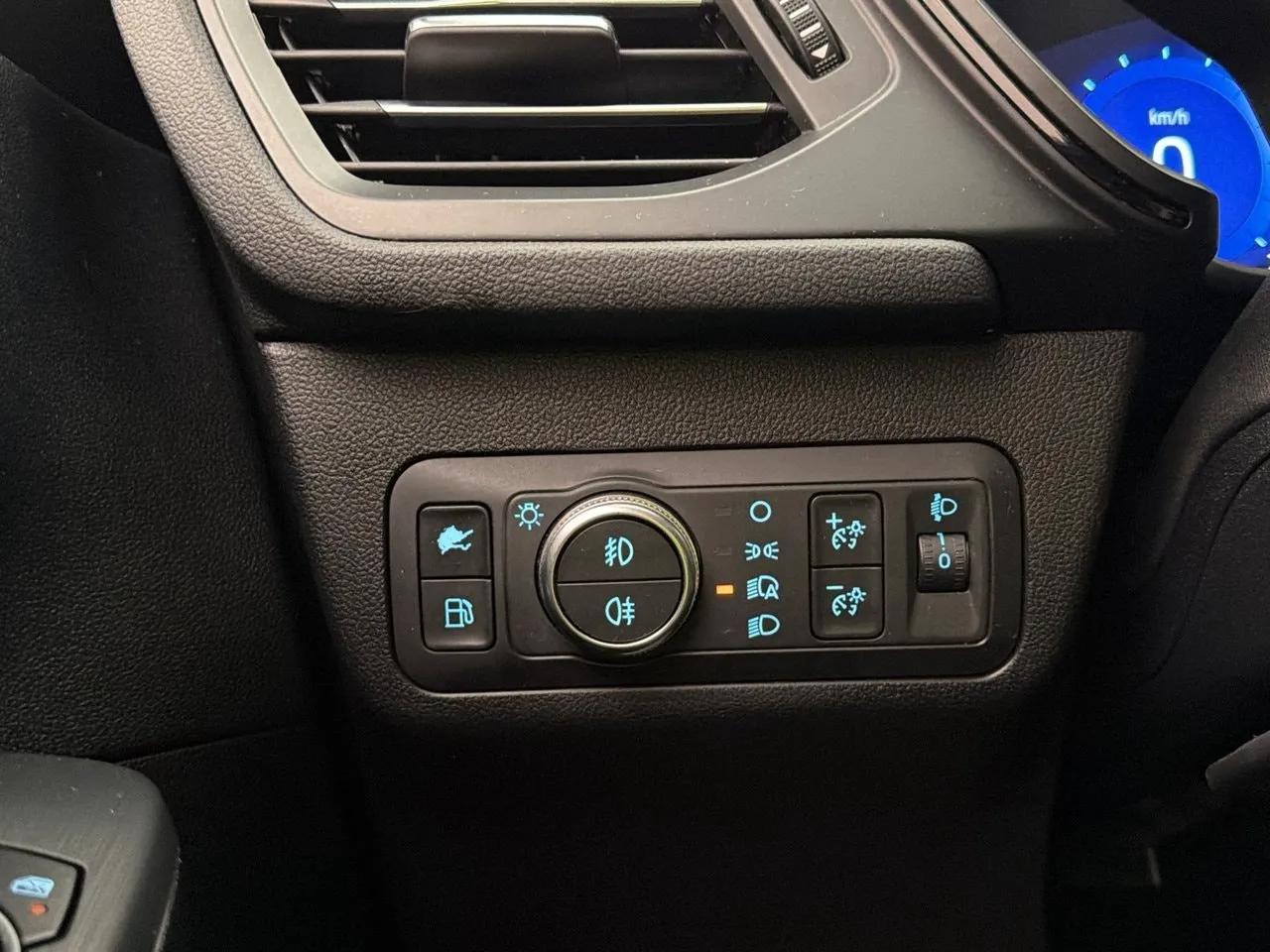 Ford Kuga bild 35