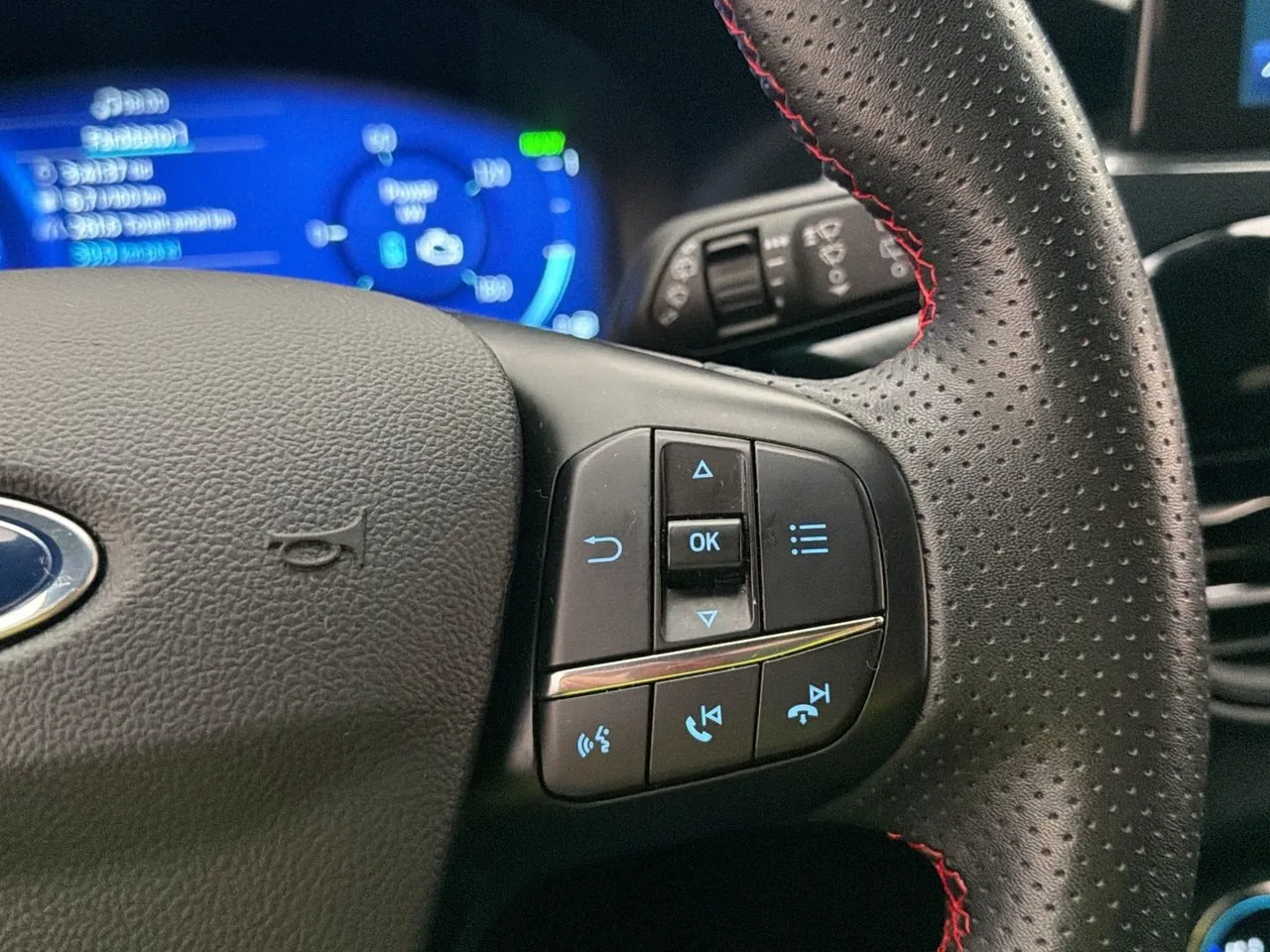 Ford Kuga bild 18