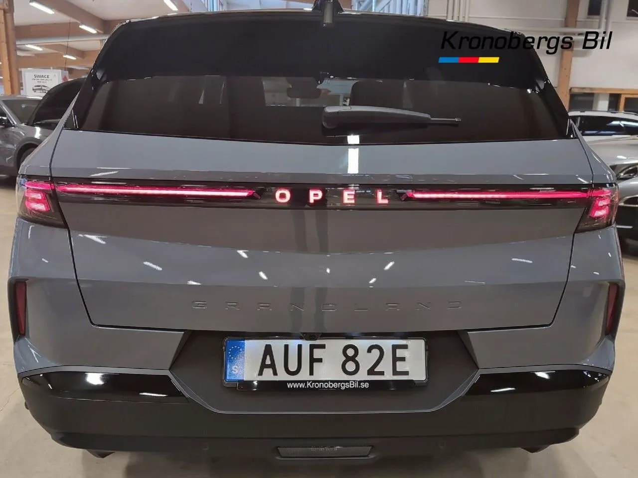 Vehicle image 20