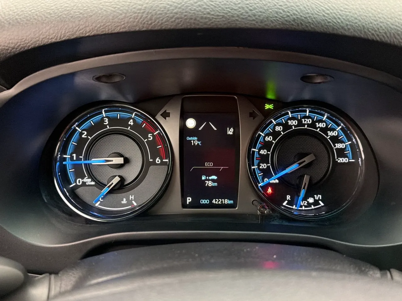 Toyota Hilux bild 20