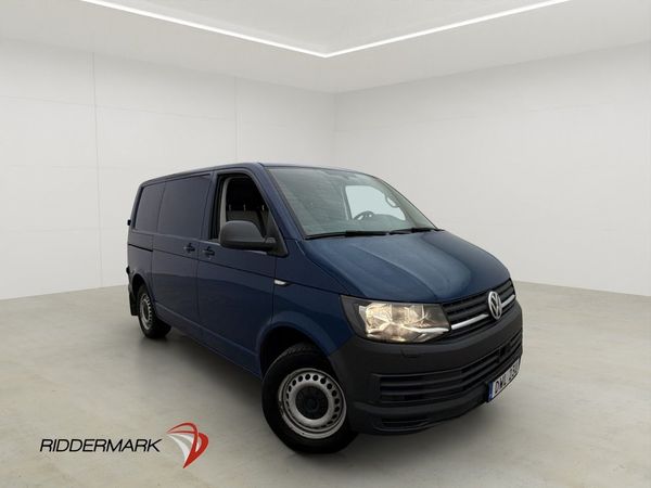 Volkswagen Transporter 150hk Värmare B-Kamera CARPLAY Moms - 2019