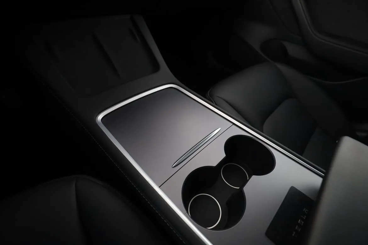 Tesla Model 3 bild 25