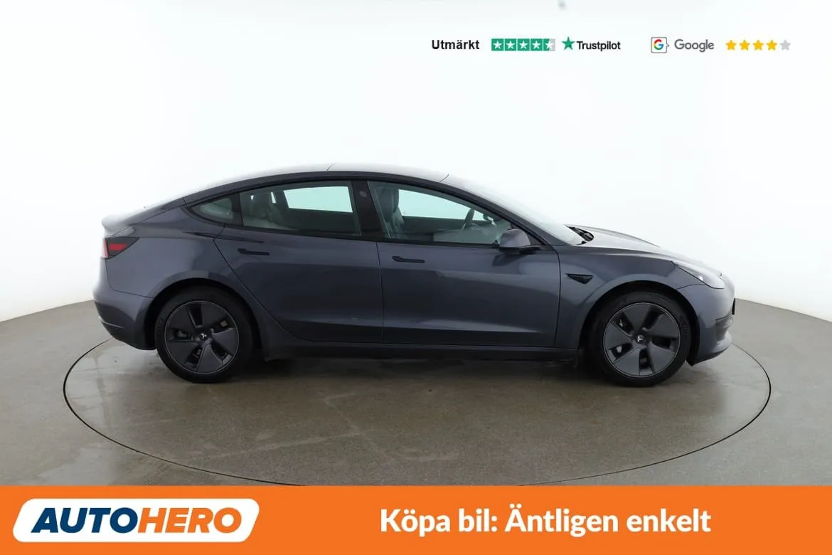 Tesla Model 3 bild 7