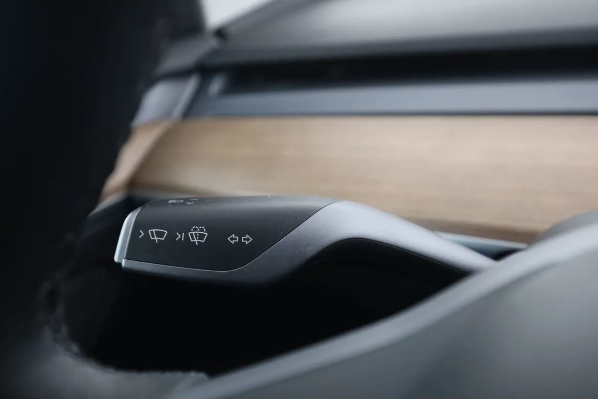 Tesla Model 3 bild 30