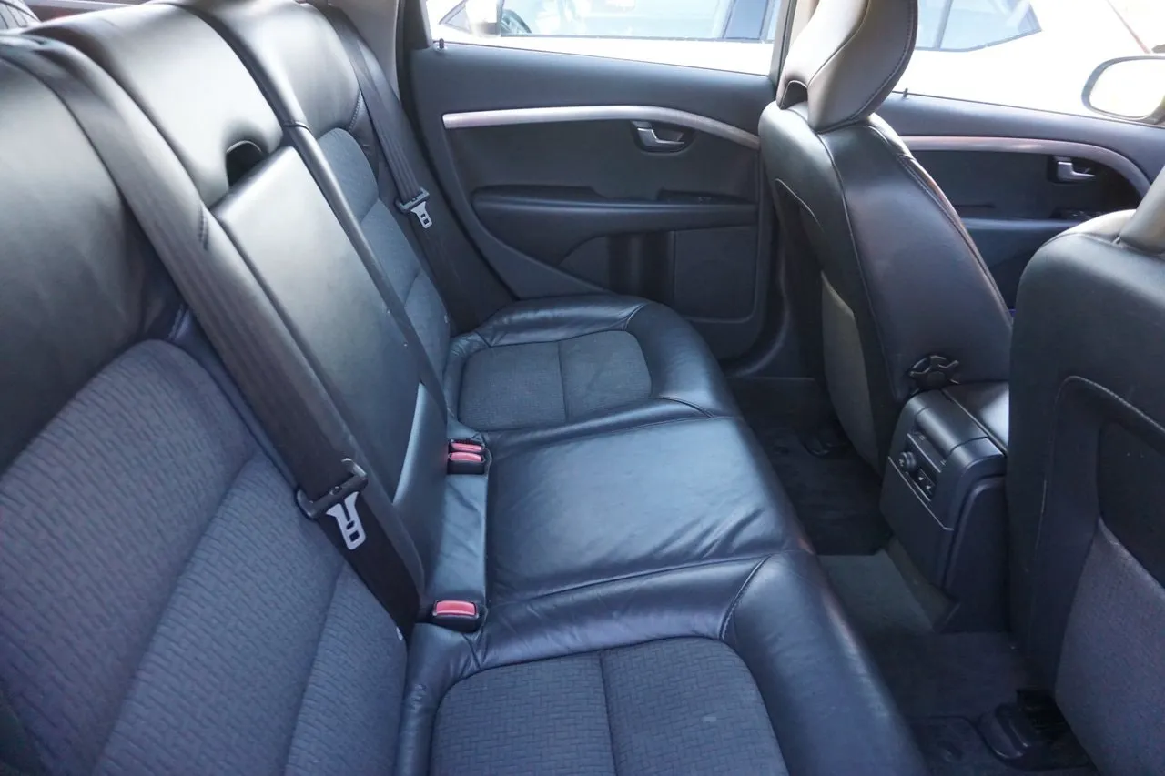Volvo V70 bild 8