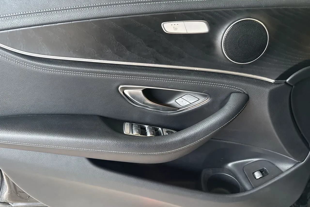 Mercedes E300 bild 17
