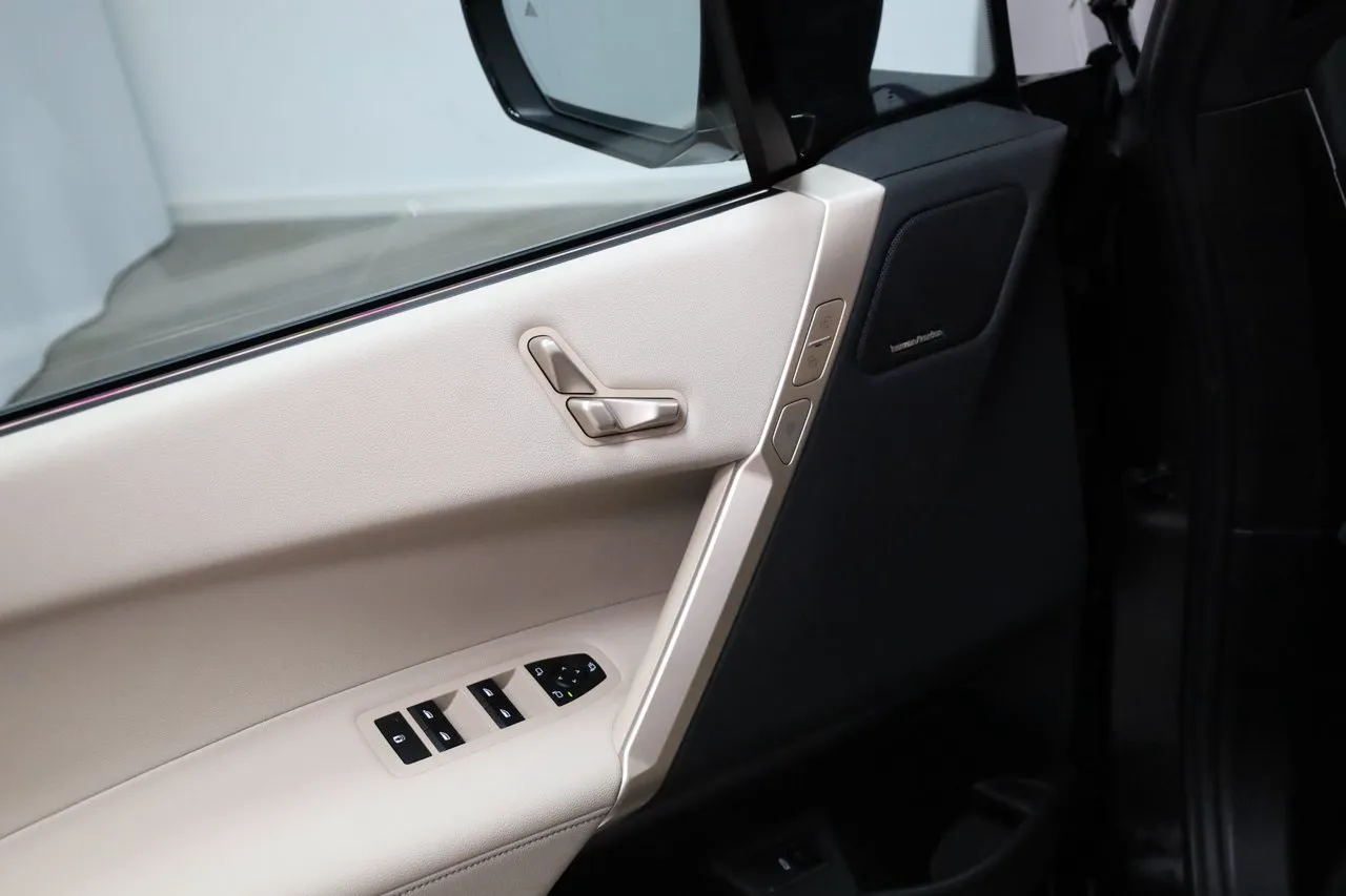 BMW iX bild 13