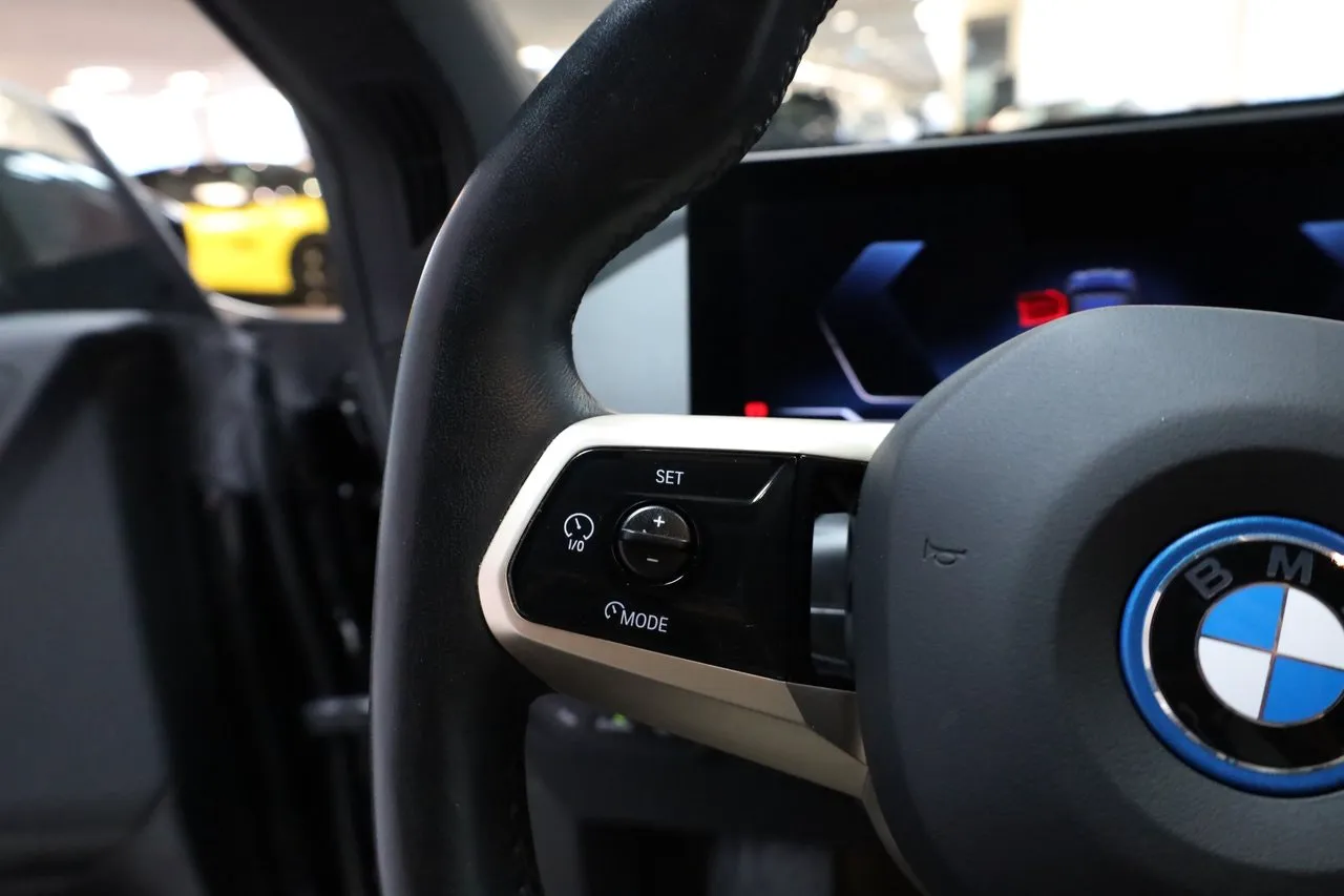 BMW iX bild 22