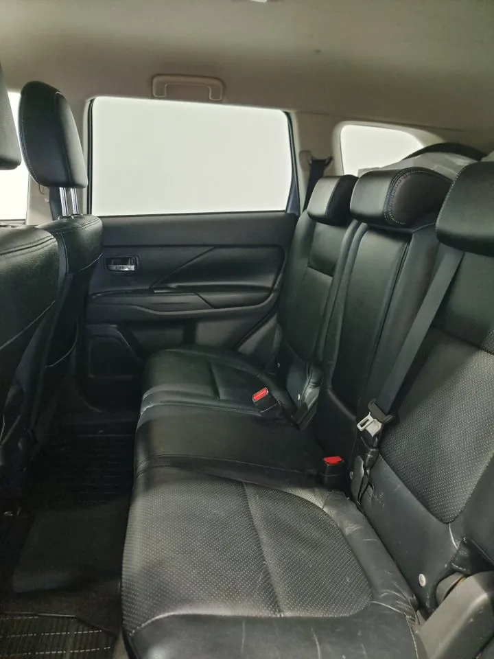Mitsubishi Outlander bild 16
