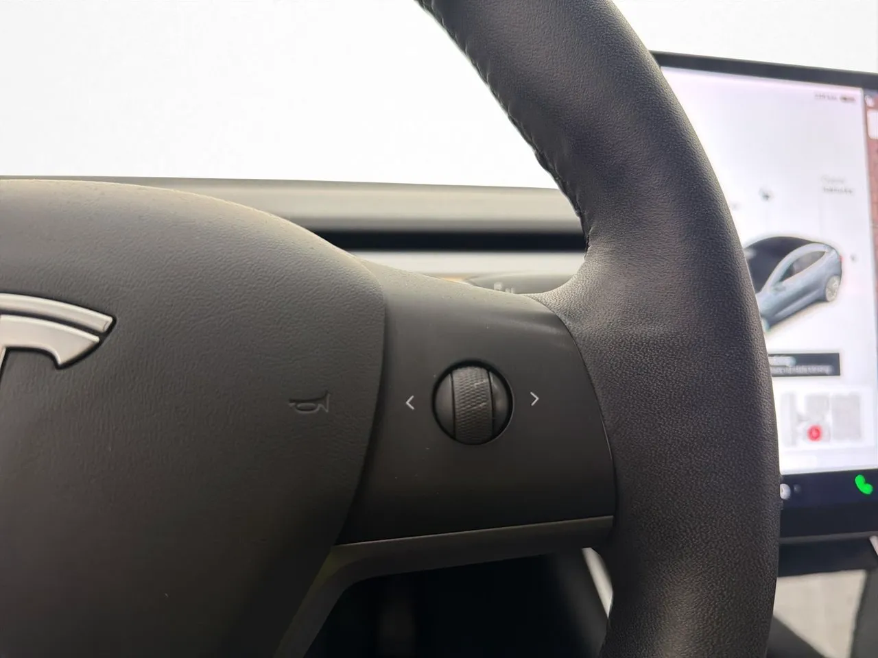 Tesla Model 3 bild 18