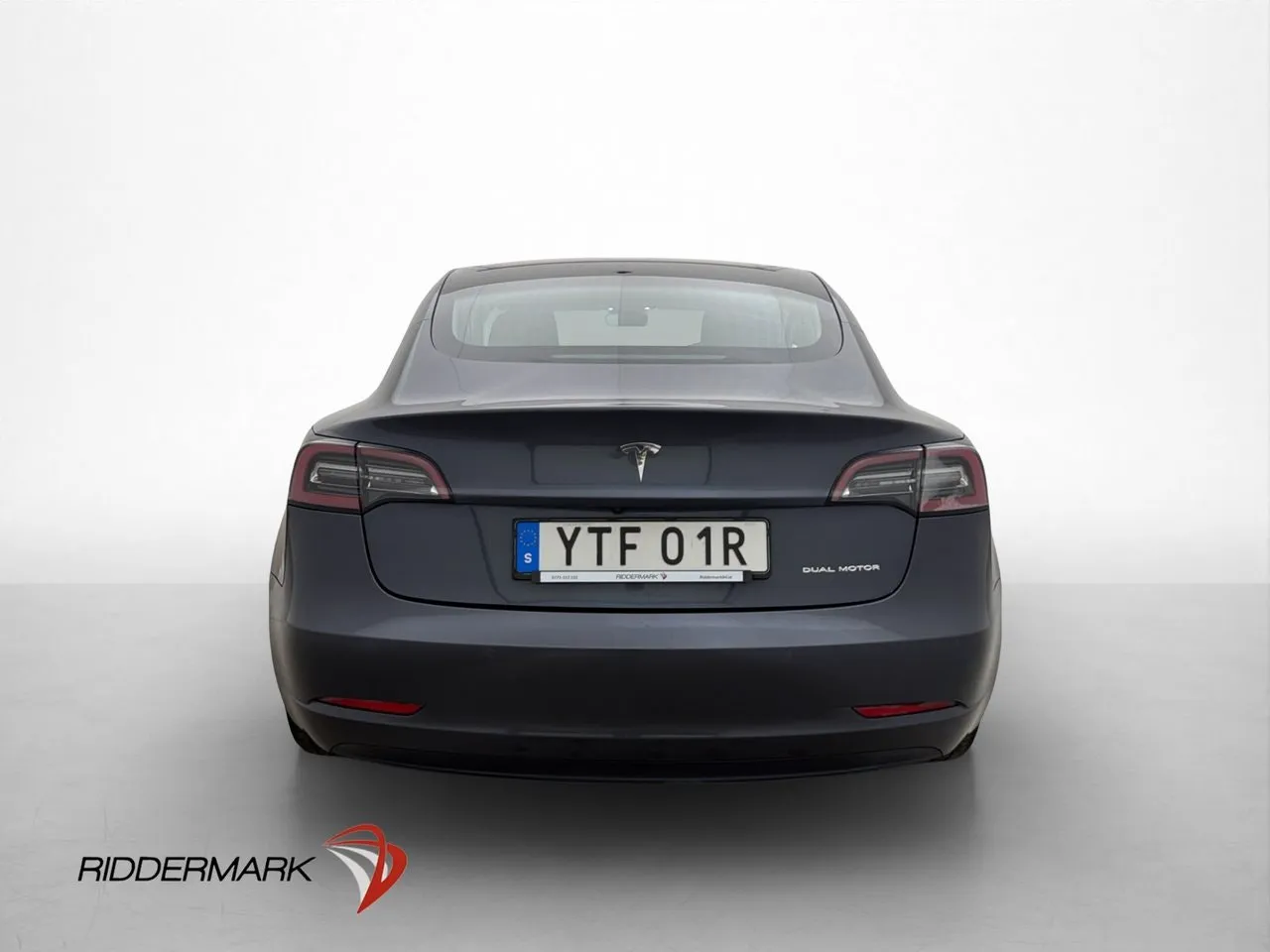 Tesla Model 3 bild 8