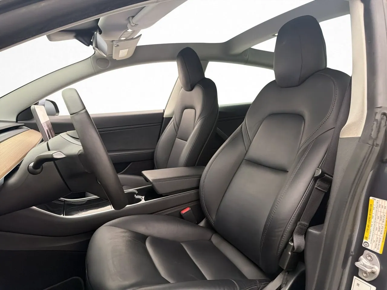 Tesla Model 3 bild 10