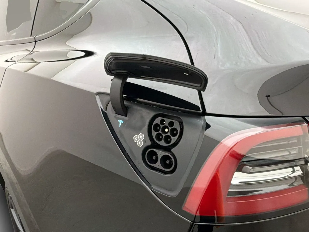 Tesla Model Y bild 28