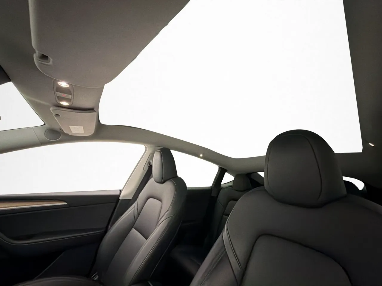 Tesla Model Y bild 11