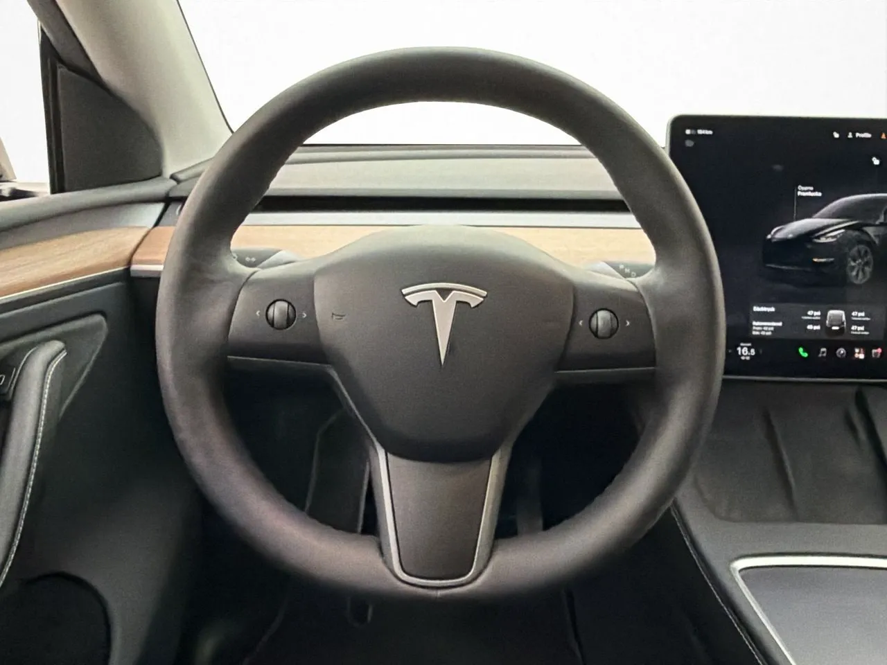 Tesla Model Y bild 12