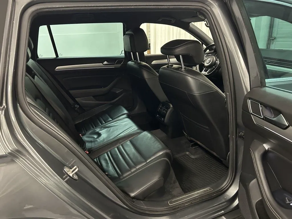Volkswagen Passat bild 8