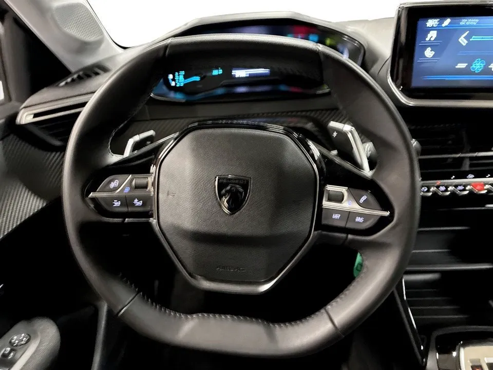 Peugeot 208 bild 7