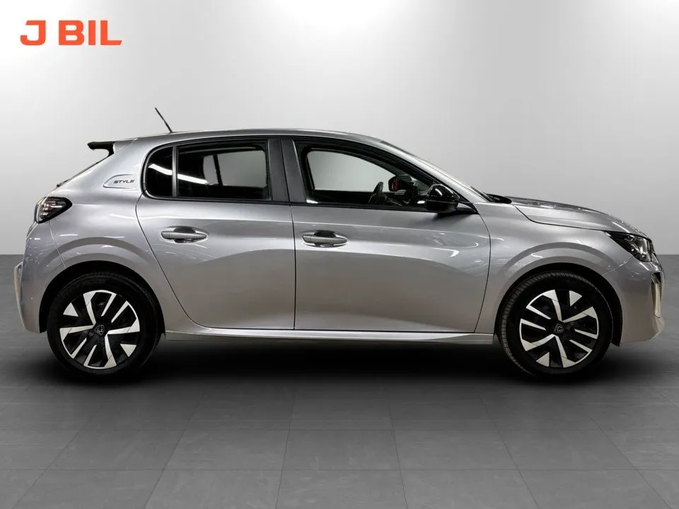 Peugeot 208 bild 17