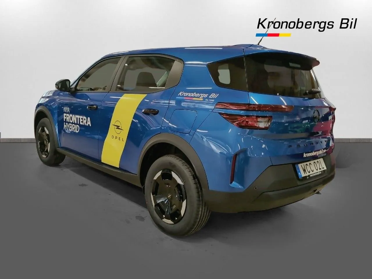 Vehicle image 5