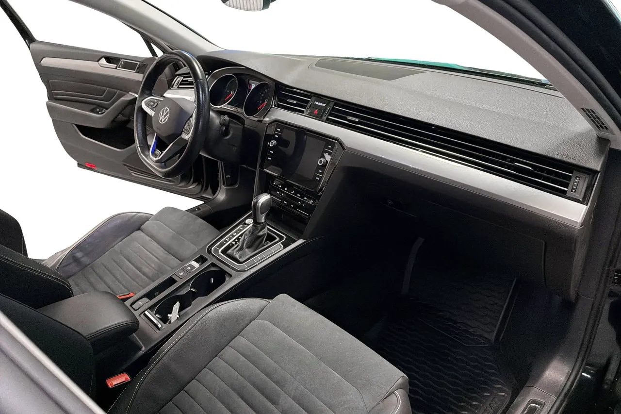 Volkswagen Passat bild 11