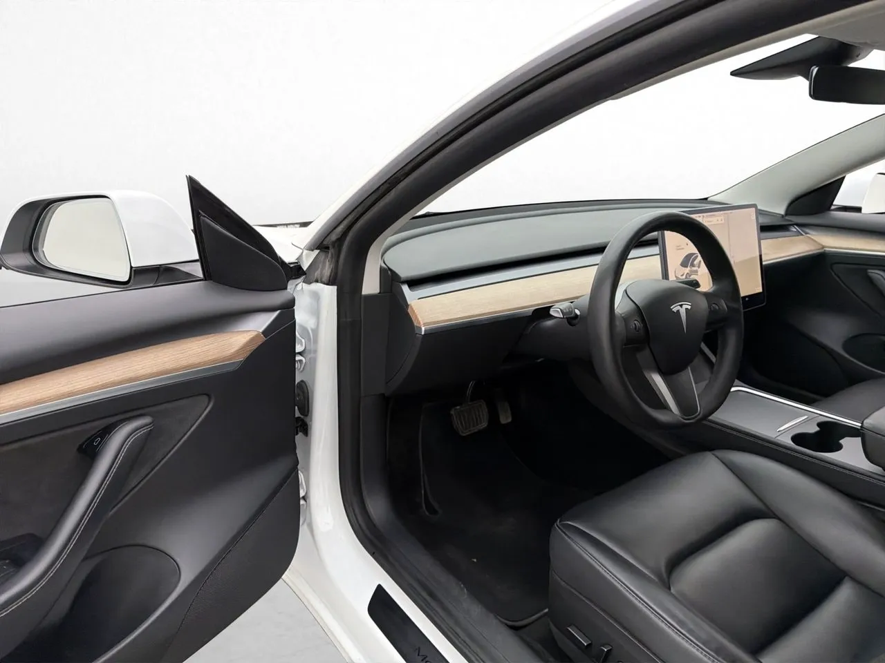 Tesla Model 3 bild 11