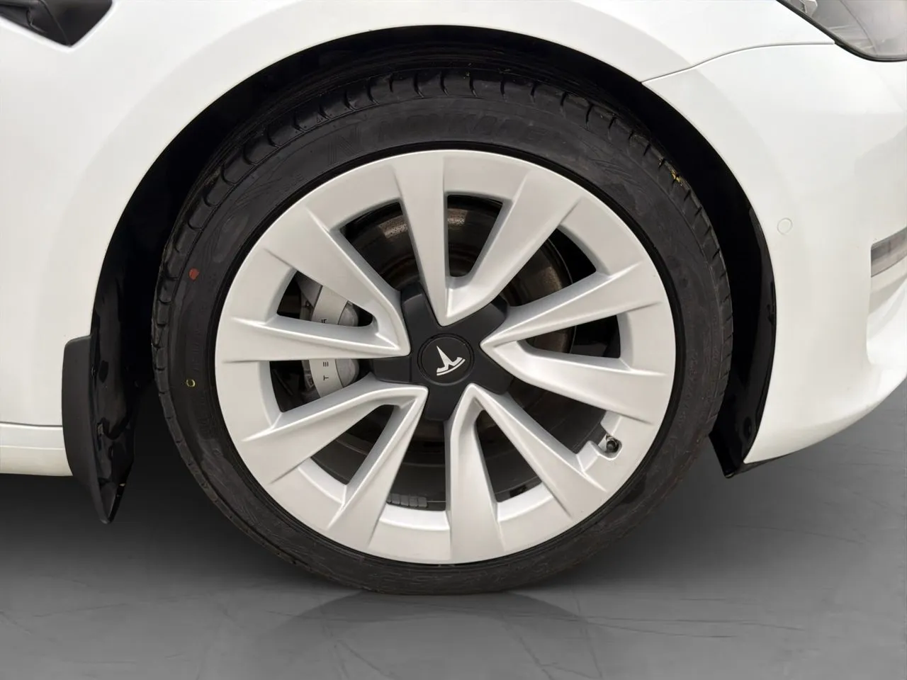 Tesla Model 3 bild 34