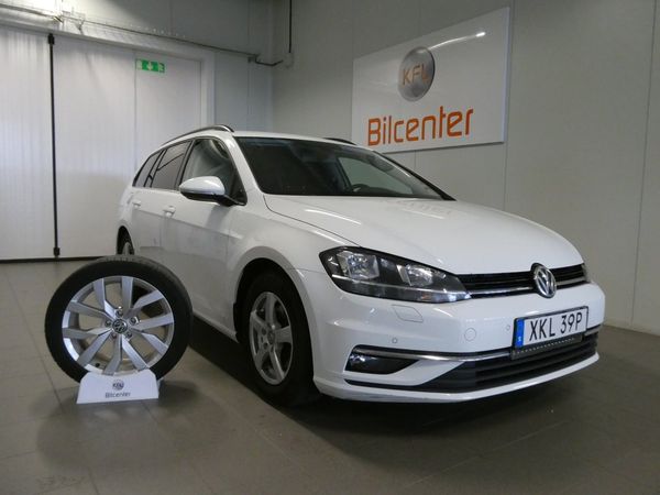 Volkswagen Golf 1.5 TSI Automat-Backkamera-Värmare-SoV - 2020