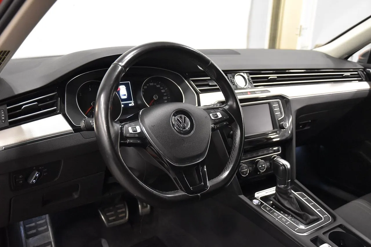 Volkswagen Passat bild 9