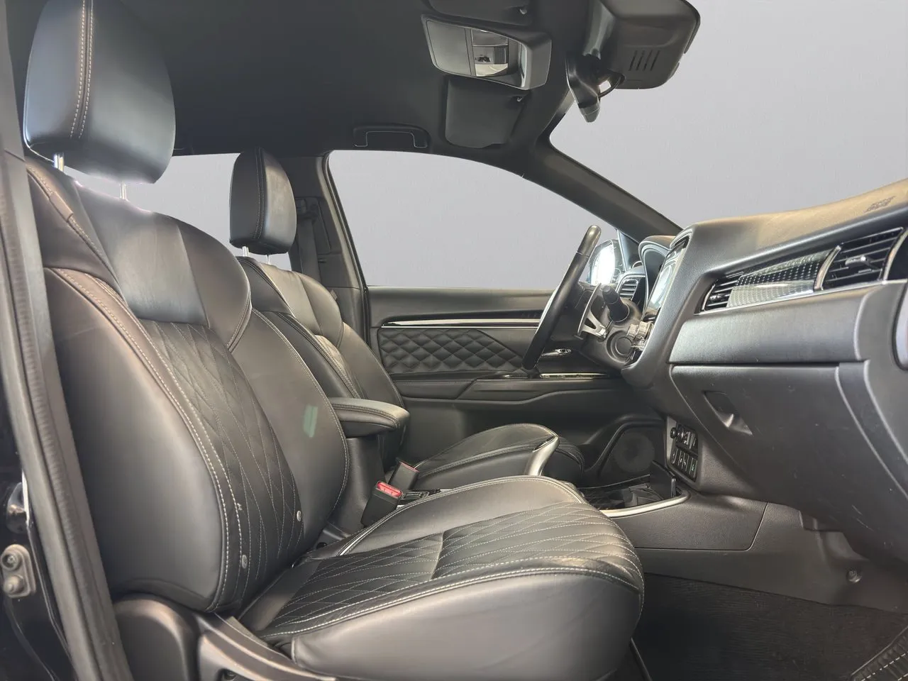 Mitsubishi Outlander bild 10