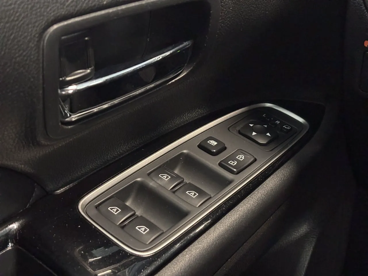 Mitsubishi Outlander bild 16