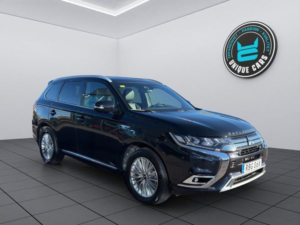 Mitsubishi Outlander PHEV CVT | Business | Adaptiv Farthållare | 2 brukare - 2020