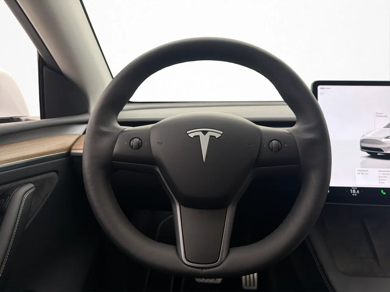 Tesla Model Y bild 15