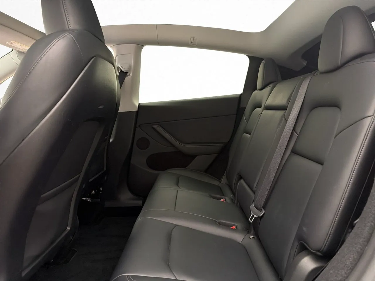 Tesla Model Y bild 26