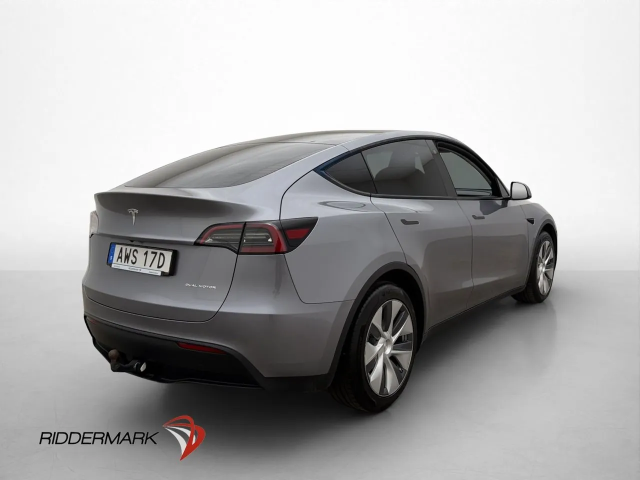 Tesla Model Y bild 8