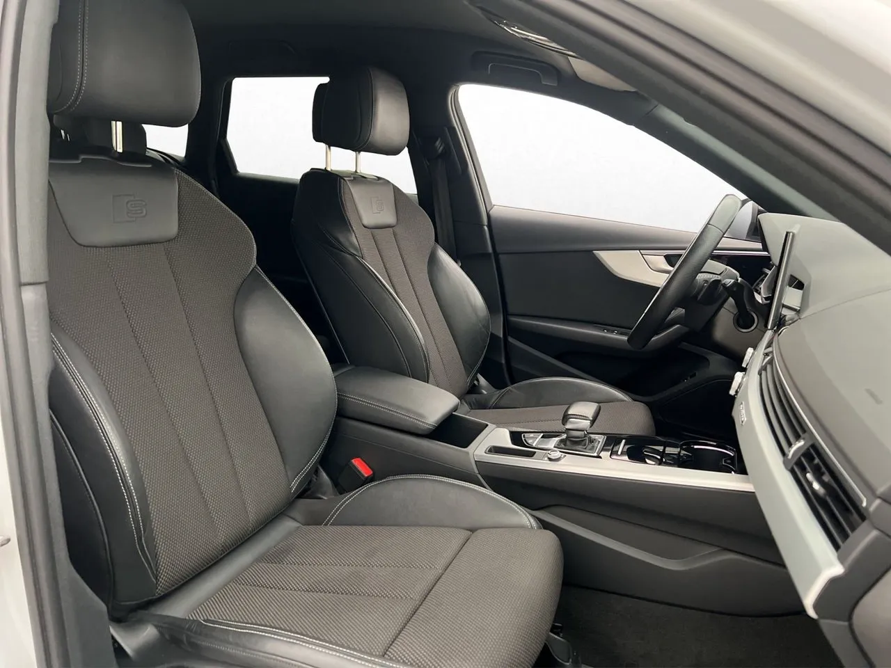 Audi A4 bild 24