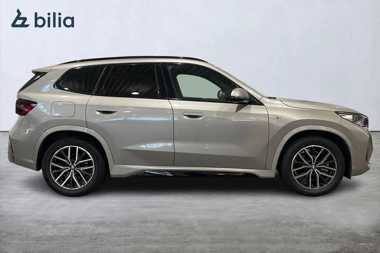 BMW iX1 bild 16
