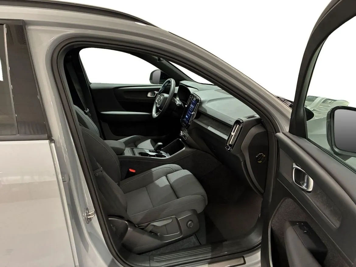 Volvo EX40 bild 4