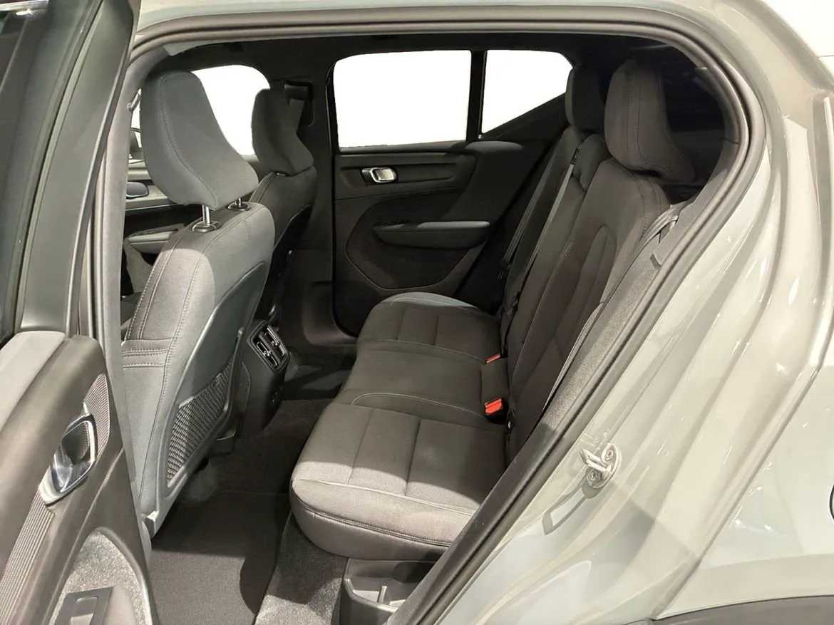 Volvo EX40 bild 6