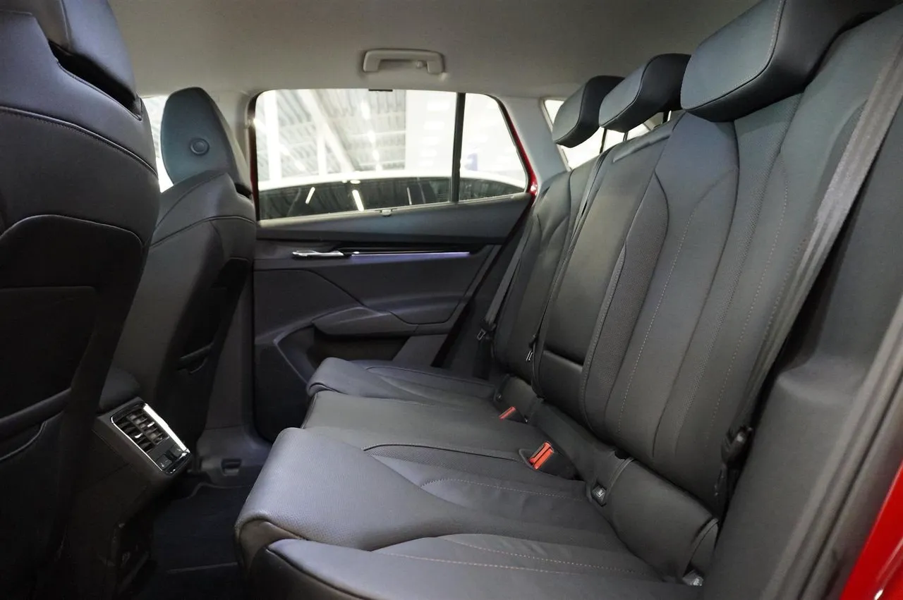 Skoda Enyaq bild 6