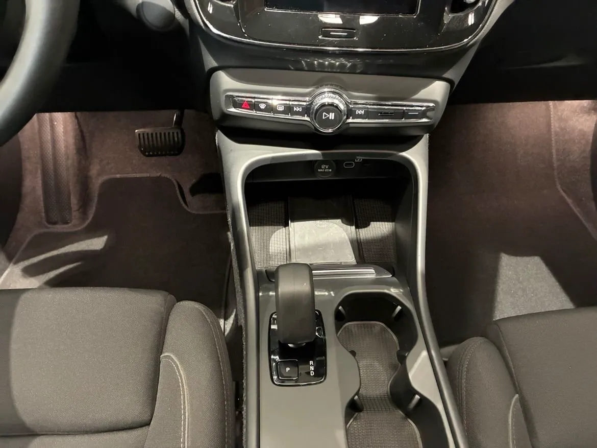 Volvo EX40 bild 13