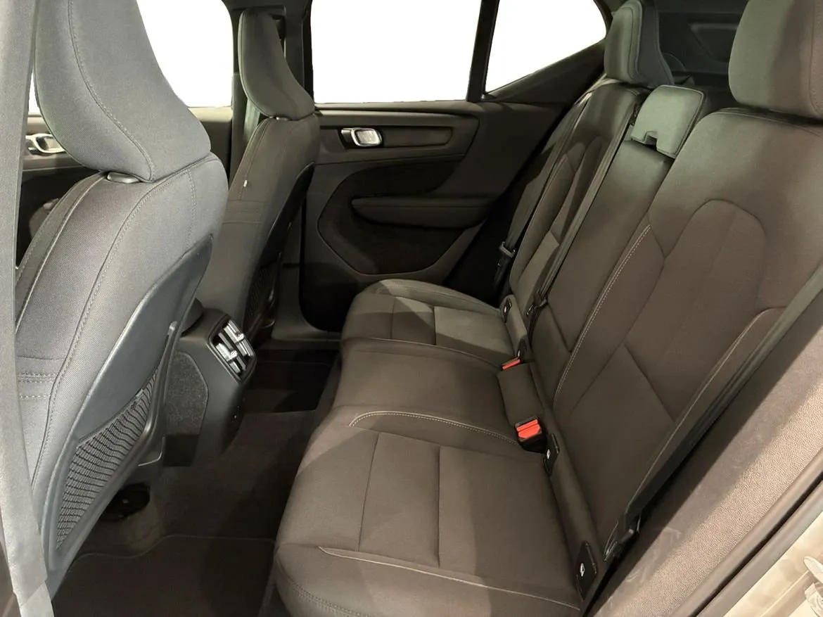 Volvo EX40 bild 7