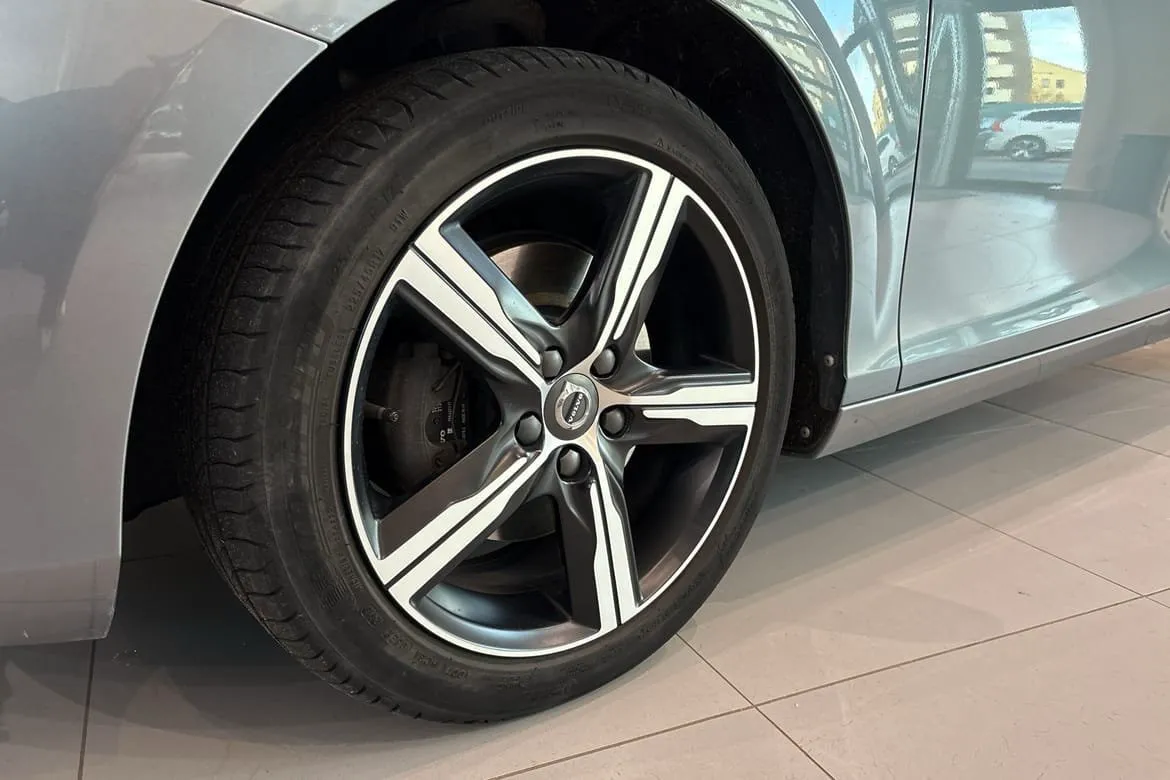 Volvo V40 bild 12