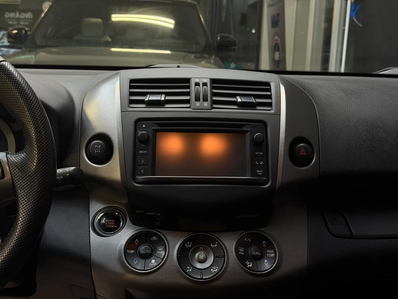 Toyota RAV4 bild 11