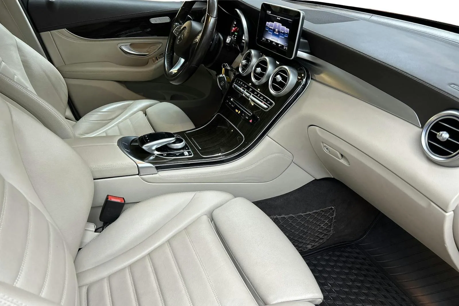 Mercedes GLC220 bild 7