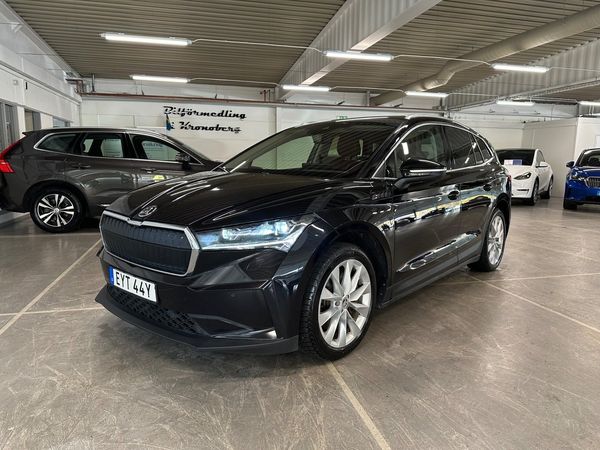 Skoda Enyaq iV 80 Värmepump Panorama HUD Dragkrok Läder Adaptiv 360° - 2021