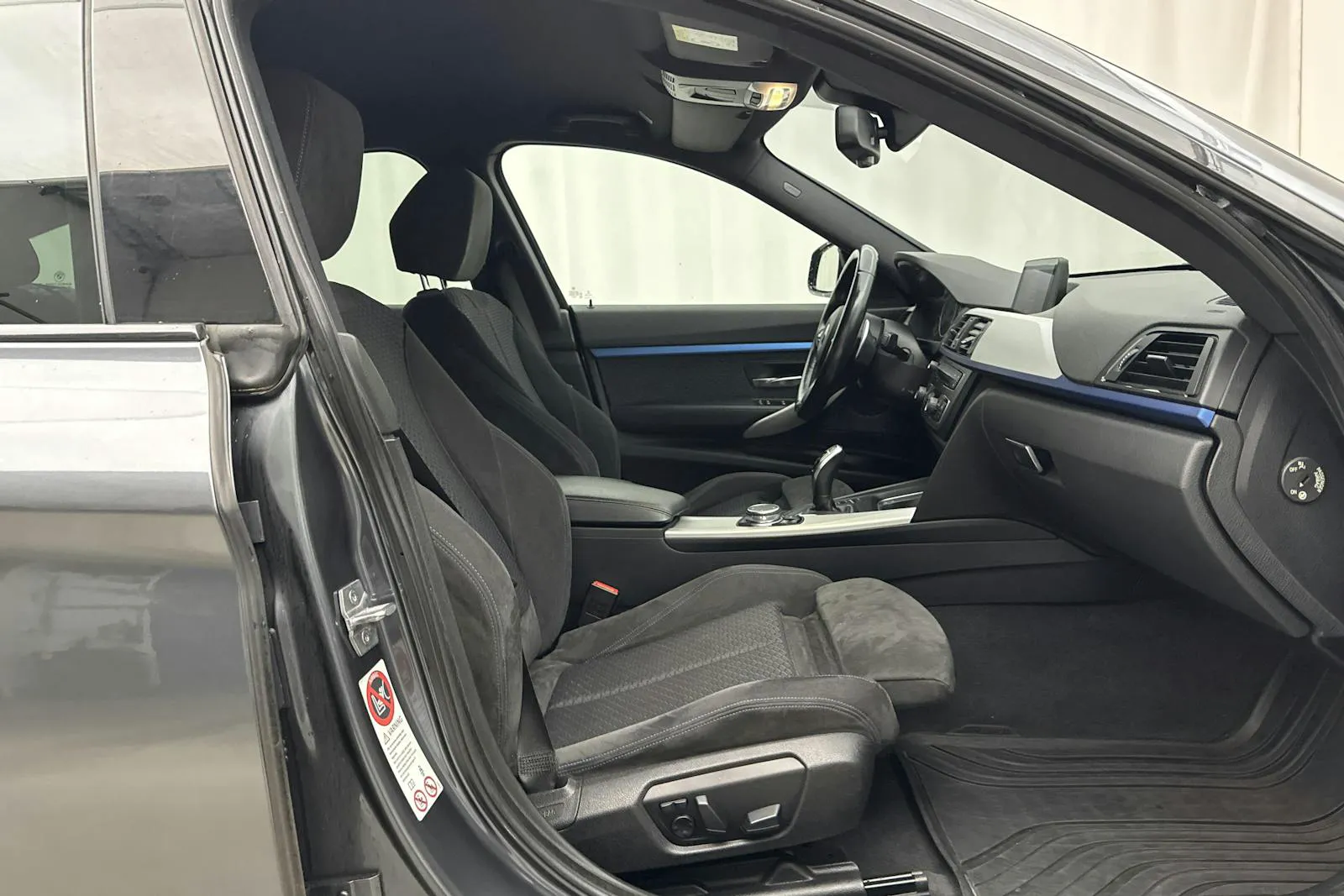 BMW 330 bild 7