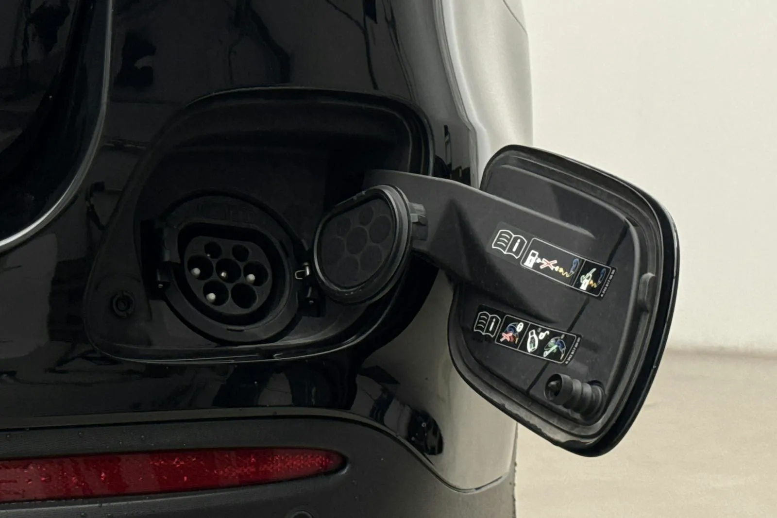 Mercedes GLC300 bild 19