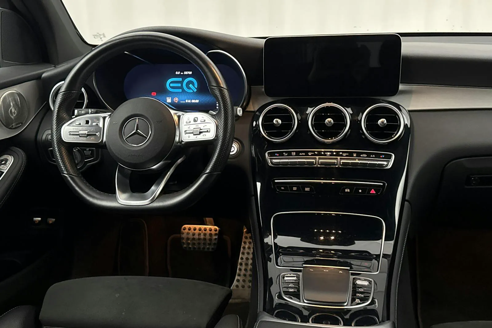 Mercedes GLC300 bild 23