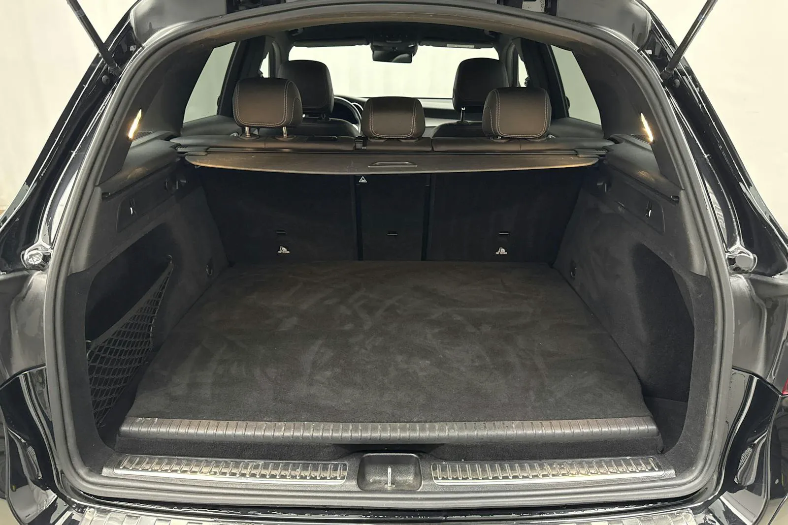 Mercedes GLC300 bild 9