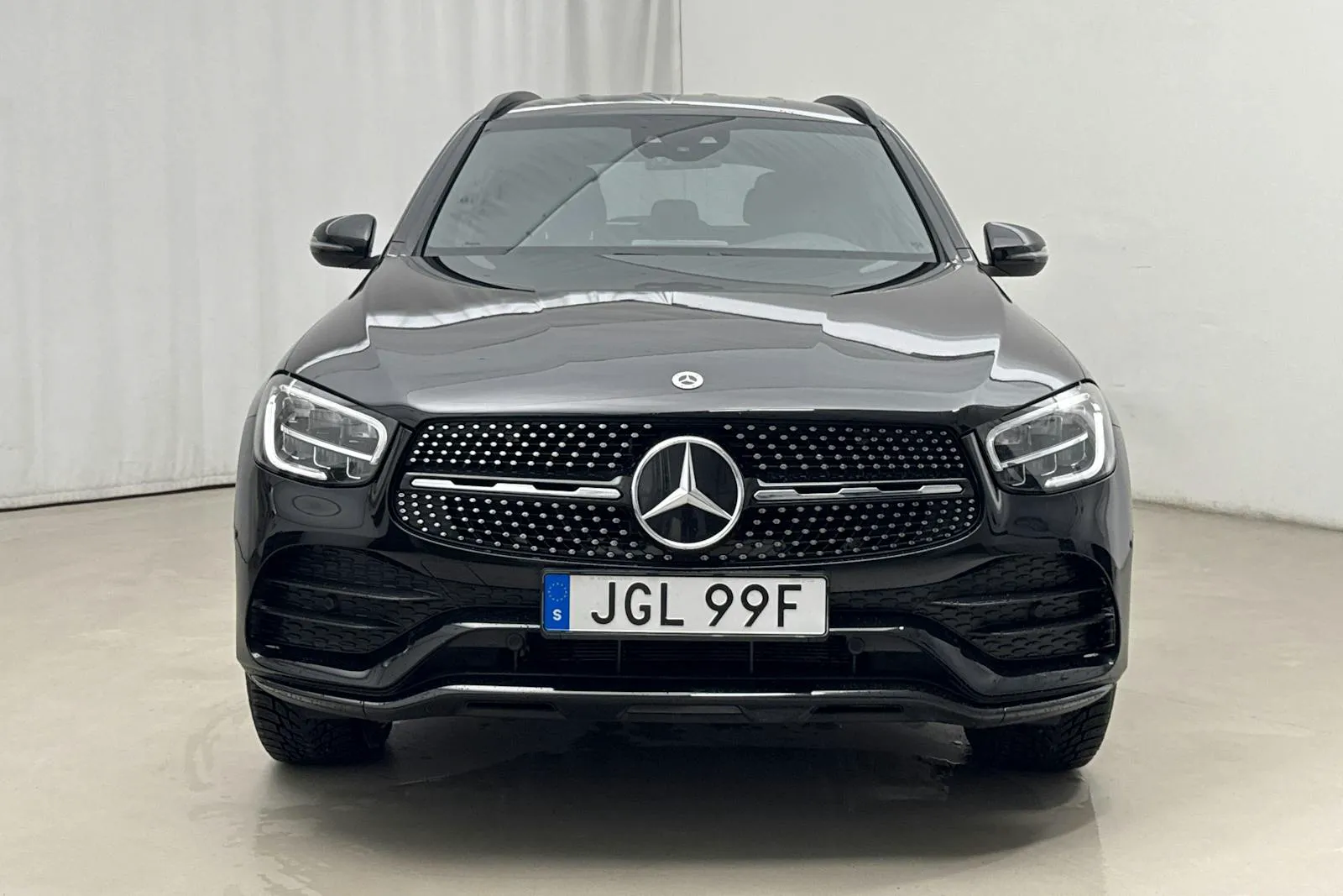 Mercedes GLC300 bild 4